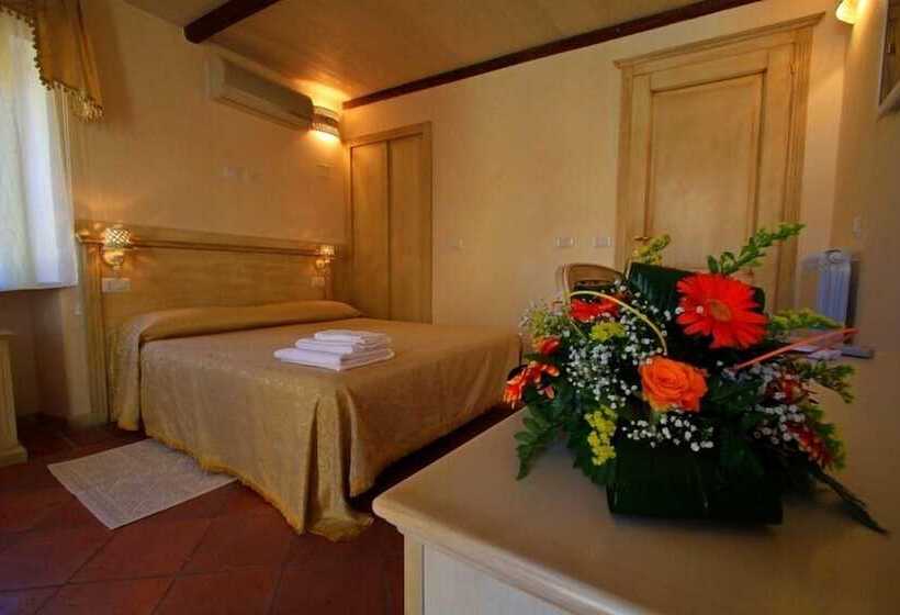 Номер Стандарт с Балконом, B&b Residenza Cardinale