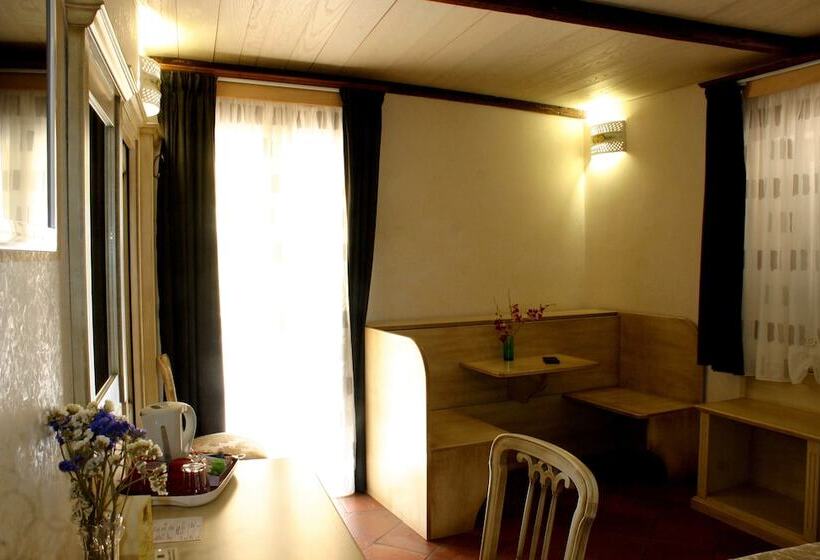 Номер Deluxe с Балконом, B&b Residenza Cardinale