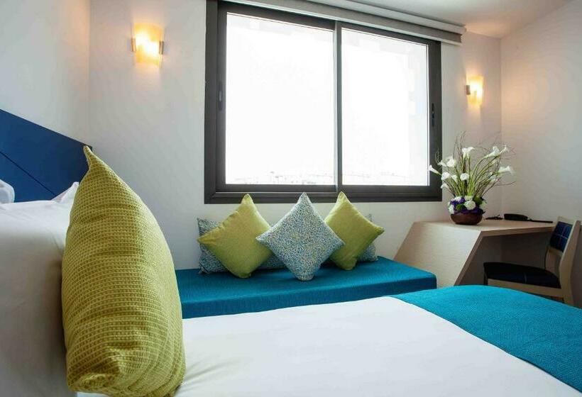 سوییت جونیور, Relax Hotel Casa Voyageurs