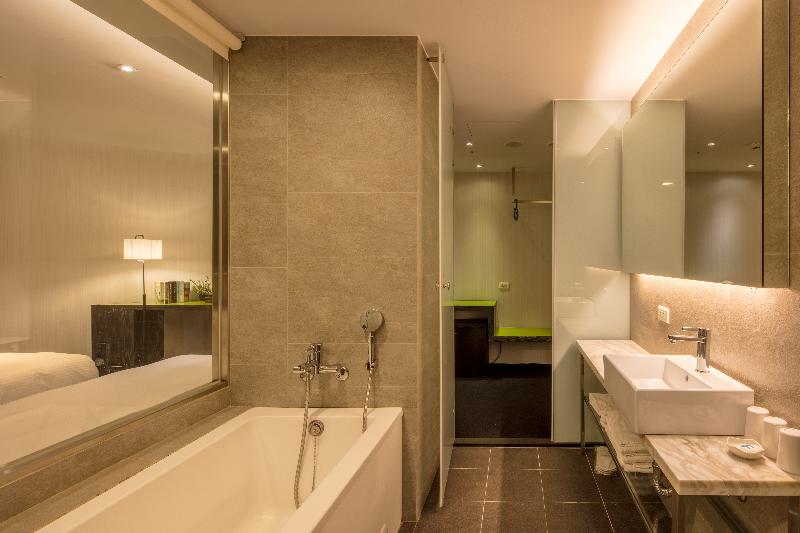 اتاق استاندارد سه نفره, Lcs Hotel & Apartment