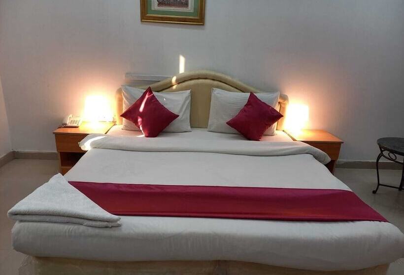 اتاق استاندارد, Savoy Inn Hotel Apartments