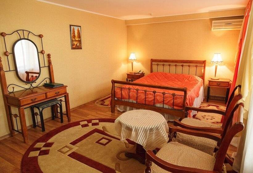 سوییت, Mercury Hotel Complex