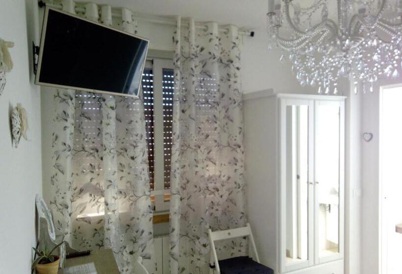 Номер Стандарт, 6 In Centro Guest House
