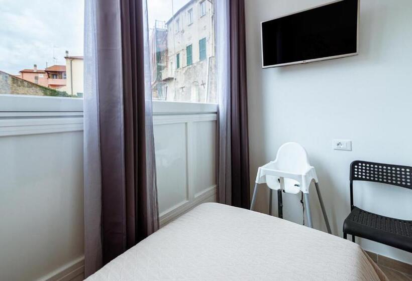 Семейный Номер, 6 In Centro Guest House