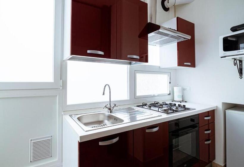 Семейный Номер, 6 In Centro Guest House
