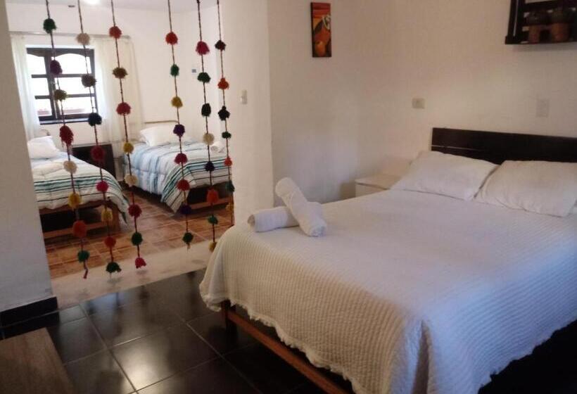 اتاق استاندارد سه نفره, Hospedaje Venka Urubamba   Hostel