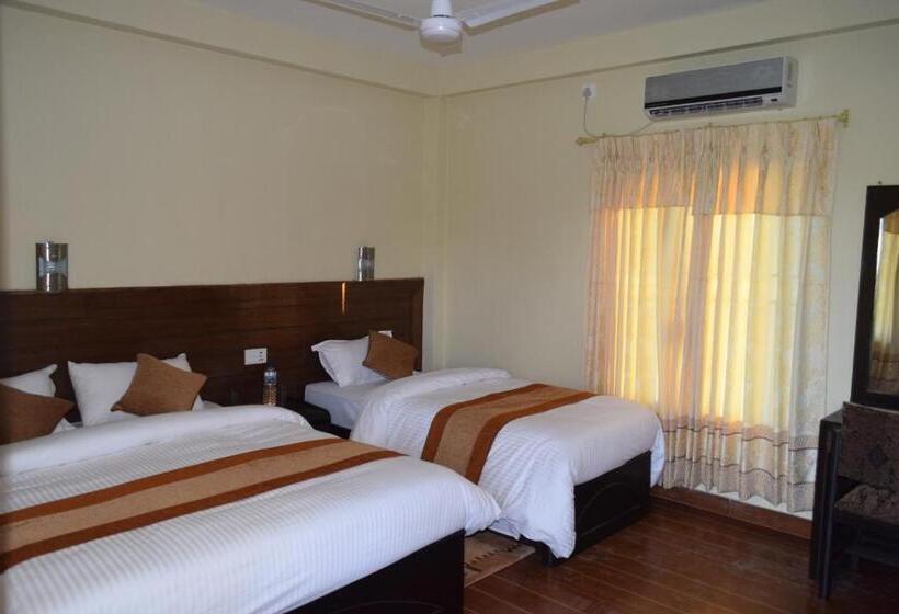 Deluxe Room Mountain View, Chitwan Village Resort