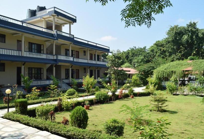 Deluxe Room Mountain View, Chitwan Village Resort