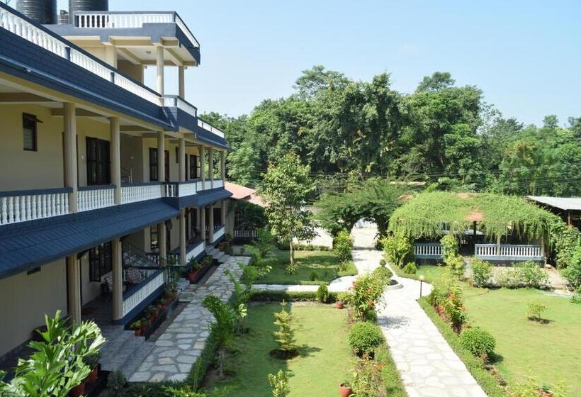 Deluxe Room Mountain View, Chitwan Village Resort