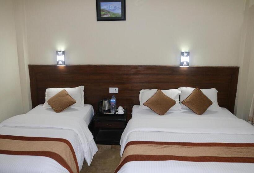 Deluxe Room Mountain View, Chitwan Village Resort