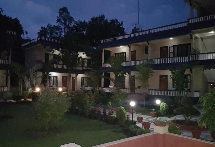 اتاق استاندارد, Chitwan Village Resort
