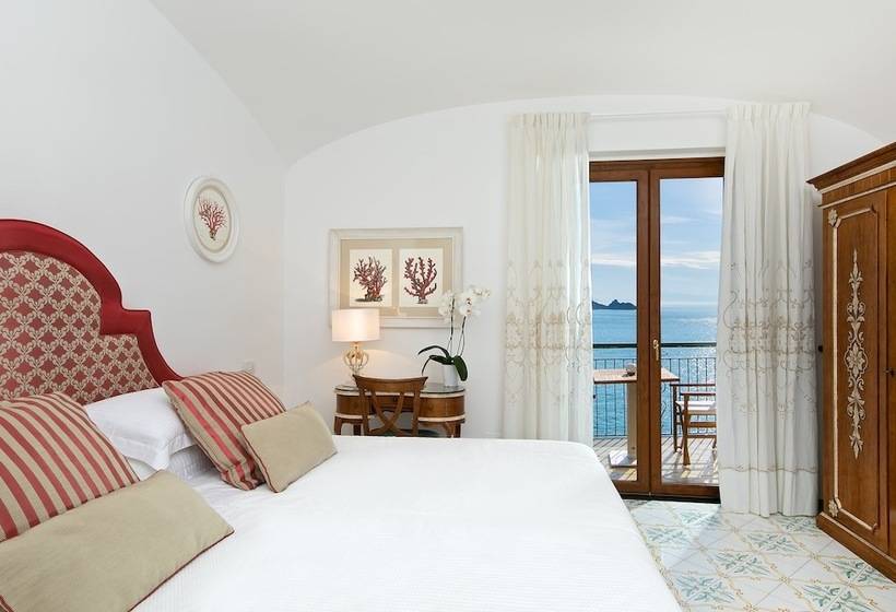 اتاق لوکس با چشم‌انداز دریا, Villa Corallium