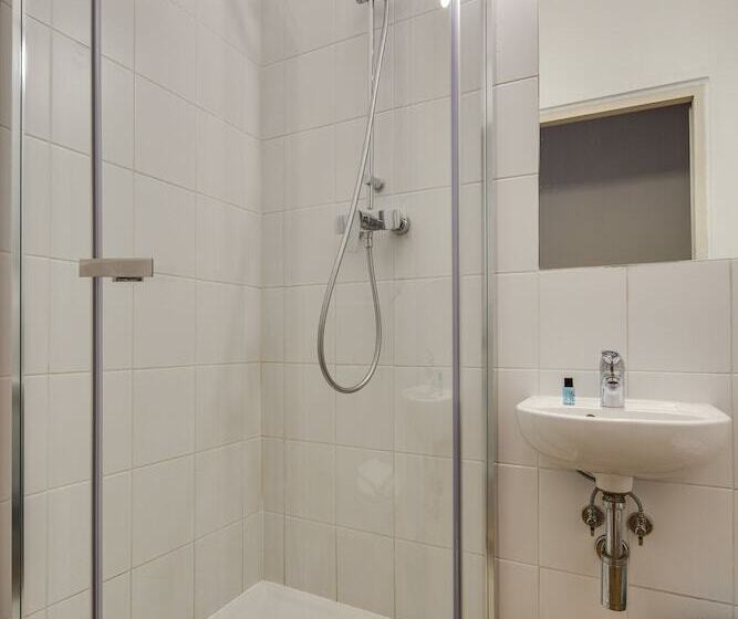اتاق عادی, Sentral Apartments