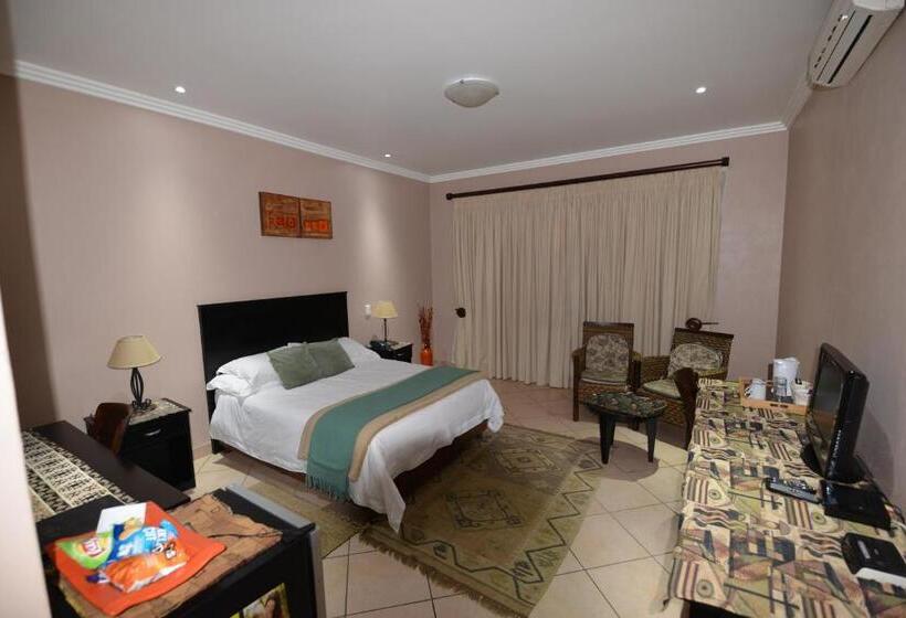 Люкс, Attaché Guest Lodge & Health Spa