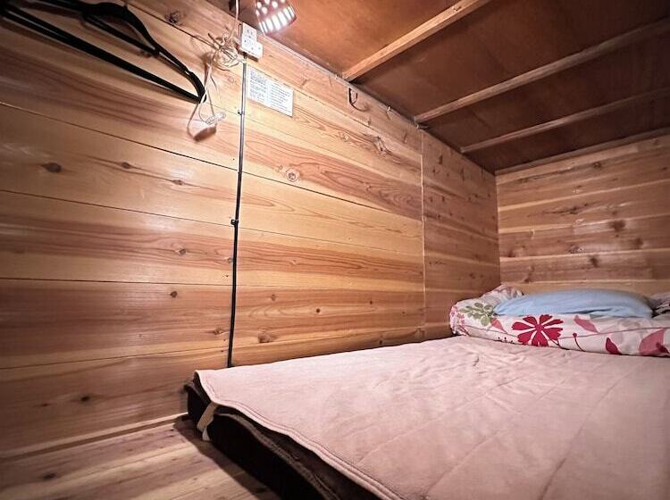 تختخواب در اتاق مشترک, Hostel Otro Mundo