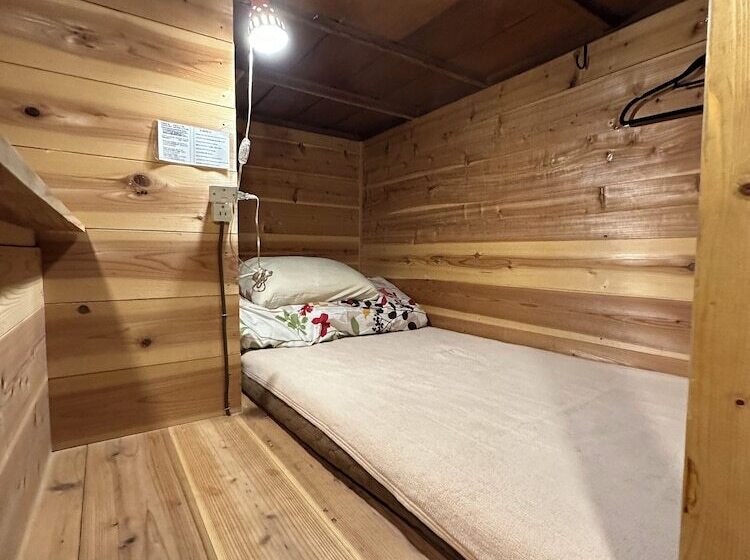 تختخواب در اتاق مشترک, Hostel Otro Mundo