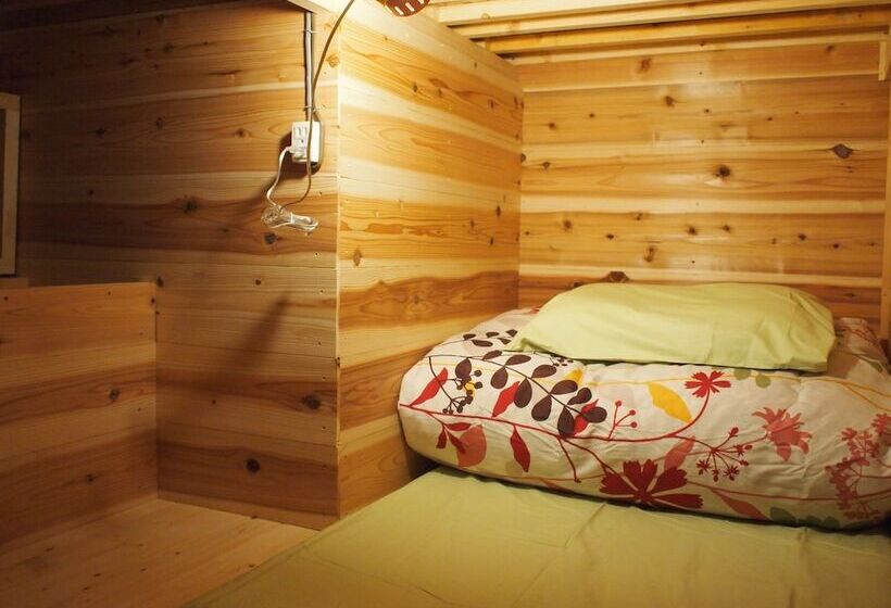 تختخواب در اتاق مشترک, Hostel Otro Mundo