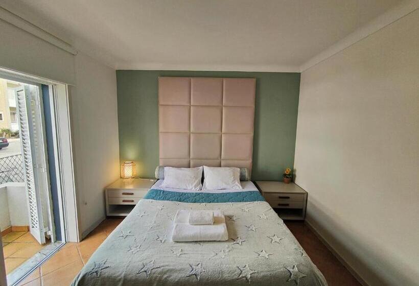 اتاق استاندارد با سرویس بهداشتی مشترک, Vagueira Guest House