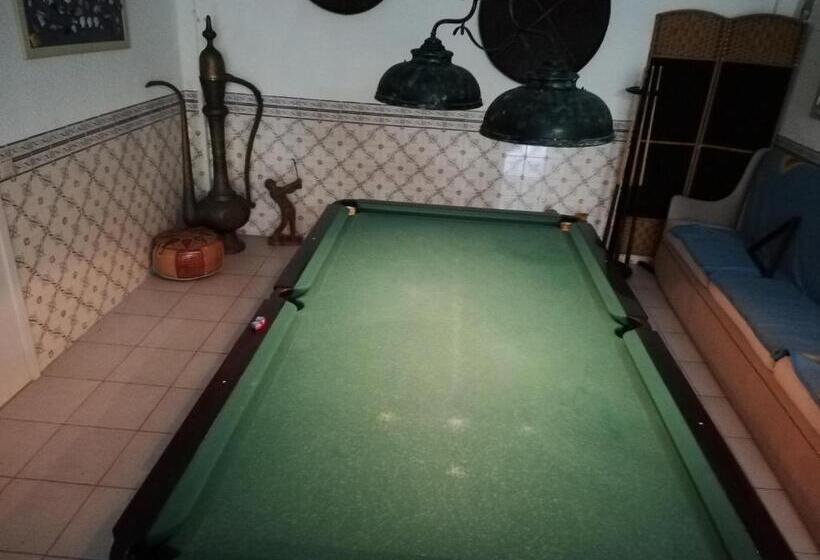 اتاق استاندارد با سرویس بهداشتی مشترک, Vagueira Guest House