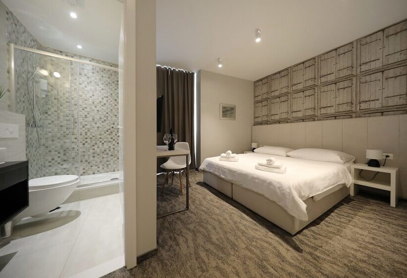 اتاق سوپریور, Downtown Boutique Hostel