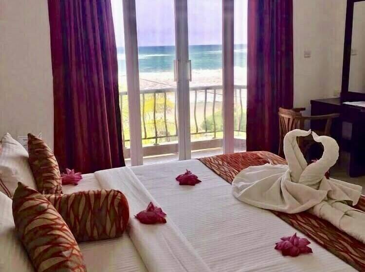 اتاق لوکس با چشم‌انداز, Crystal Resort Dickwella