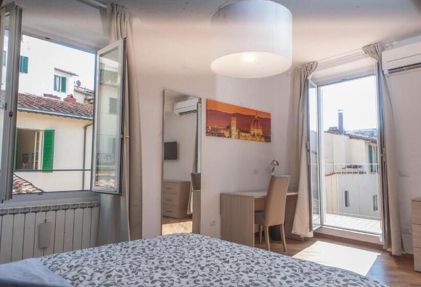 اتاق استاندارد با بالکن, Le Tre Lune Suites