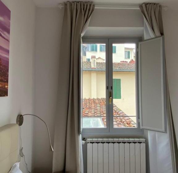 اتاق استاندارد با بالکن, Le Tre Lune Suites