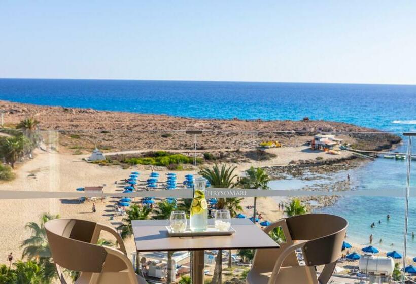 Номер Superior Вид на Море, Chrysomare Beach Hotel & Resort
