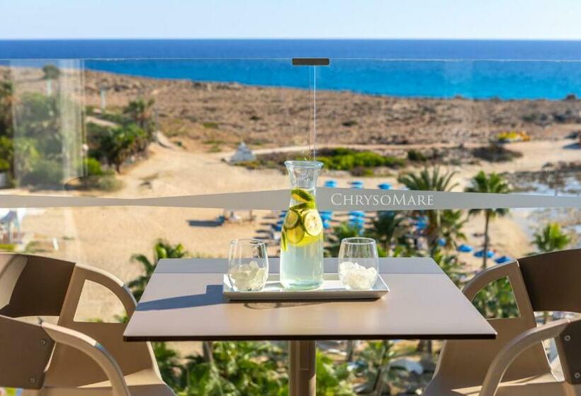 Номер Superior Вид на Море, Chrysomare Beach Hotel & Resort