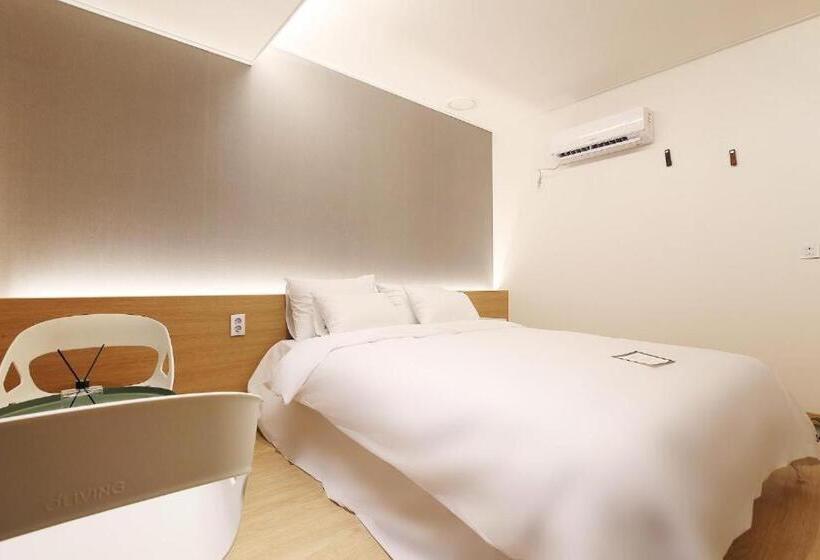 اتاق استاندارد, Urban Stay