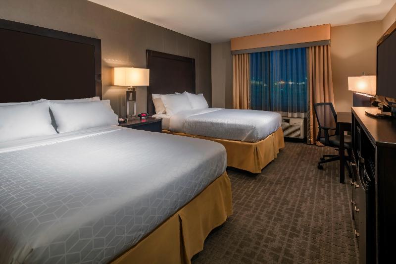 اتاق سوپریور با تخت بزرگ, Red Roof Inn Flint