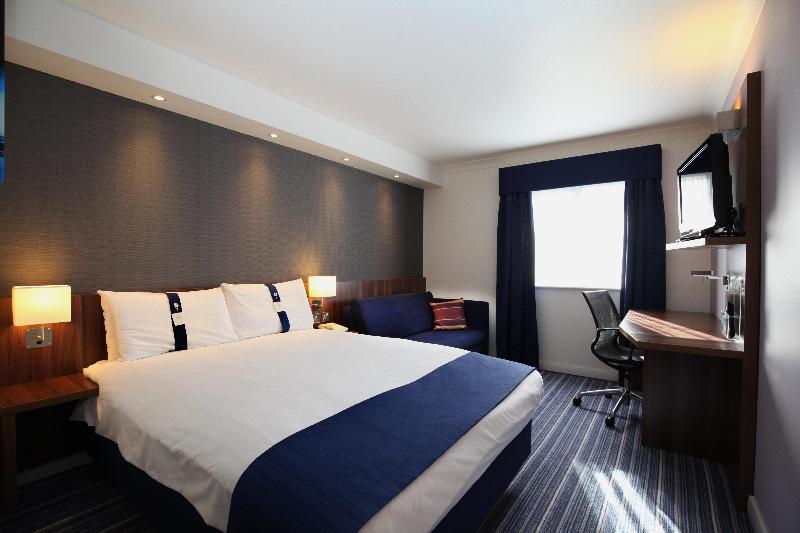 سوئیت با تخت بزرگ, Red Roof Inn Flint