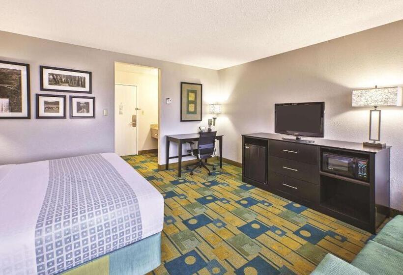 Студия Deluxe, La Quinta Inn By Wyndham Toledo Perrysburg