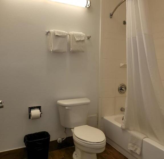 Номер Стандарт, Texas Inn And Suites Raymondville