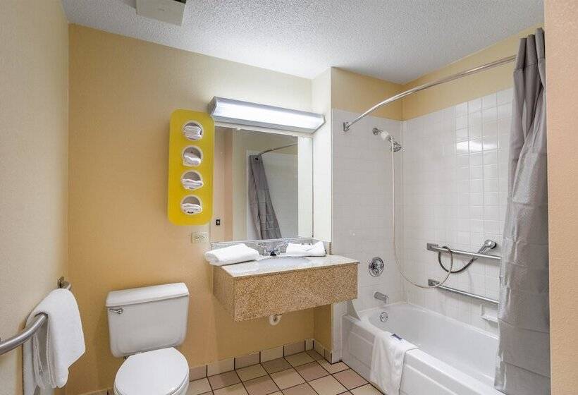 Номер Deluxe, Motel 6libertyville, Il