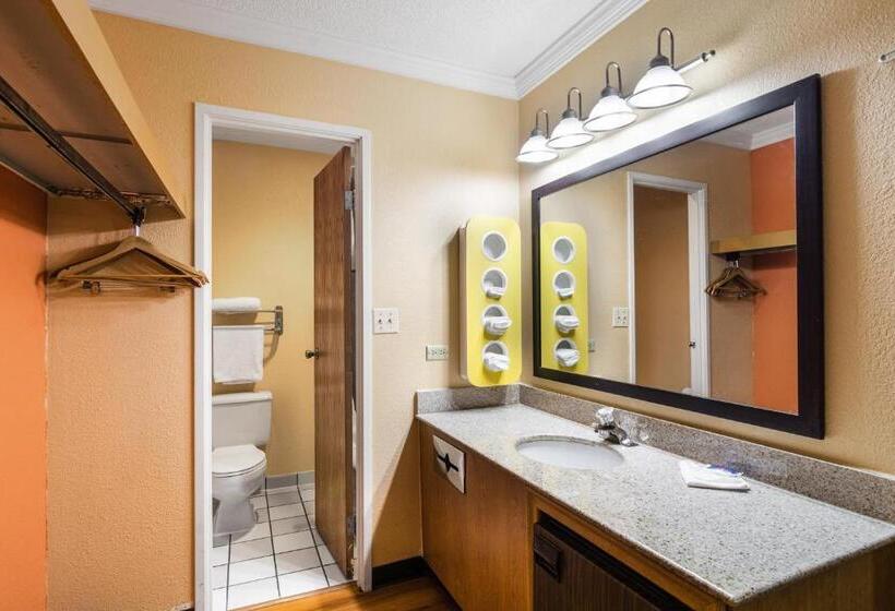 Номер Deluxe Кровать Кинг, Motel 6libertyville, Il