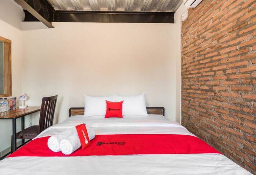 Номер Deluxe, Reddoorz Syariah @ Babadan Baru Jakal