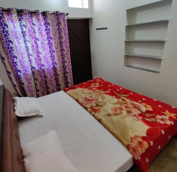豪华房间, Varah Square Guest House