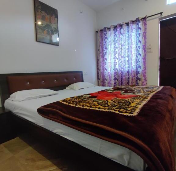 豪华房间, Varah Square Guest House