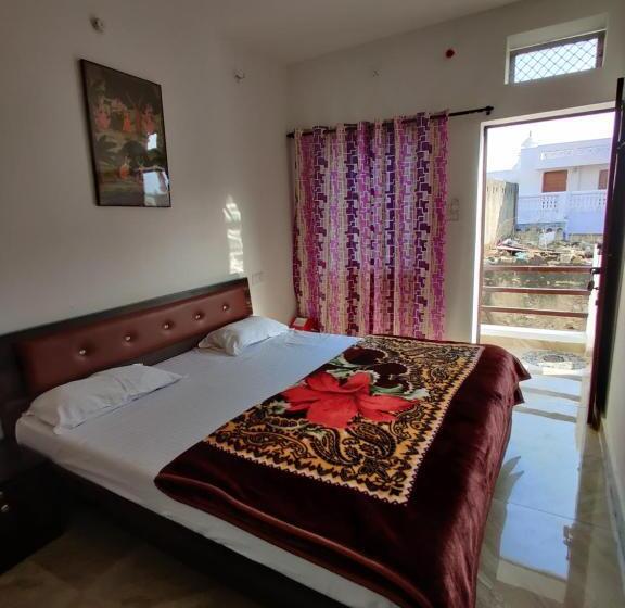 豪华房间, Varah Square Guest House