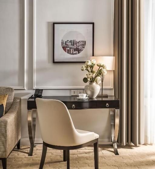 سوییت جونیور, Mai House Saigon