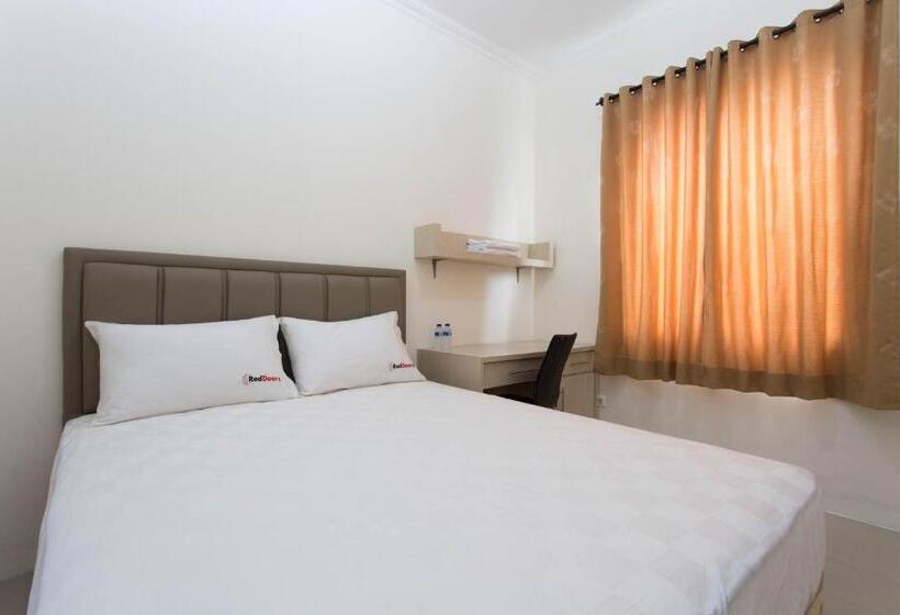 Номер Стандарт, Reddoorz Plus Near Siloam Karawaci