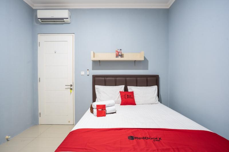 Номер Стандарт, Reddoorz Plus Near Siloam Karawaci