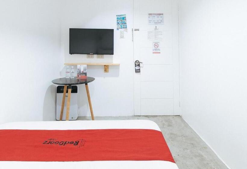 اتاق استاندارد, Reddoorz Plus Near St Lukes Bgc