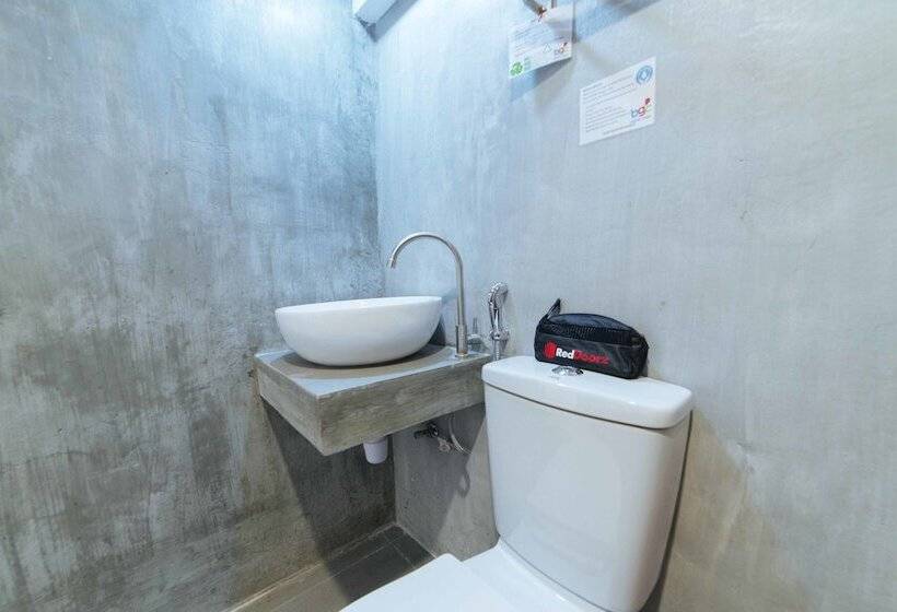 اتاق استاندارد, Reddoorz Plus Near St Lukes Bgc