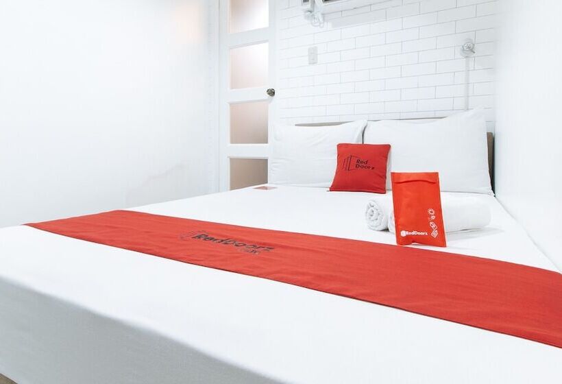 اتاق استاندارد, Reddoorz Plus Near St Lukes Bgc