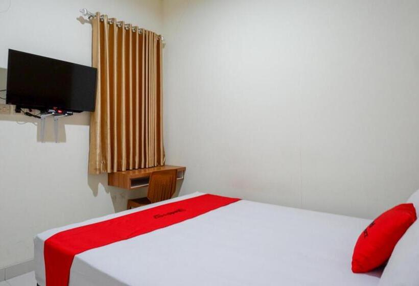 이코노미 룸, Reddoorz Near Living Plaza Purwokerto