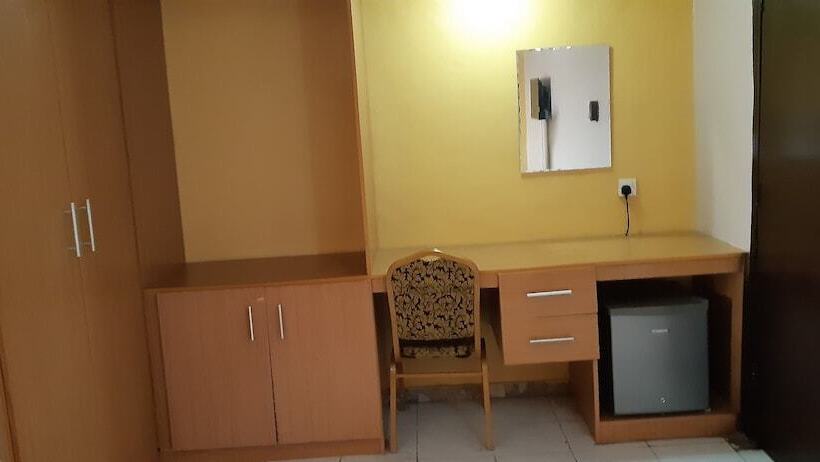 اتاق لوکس, Goddis Apartments