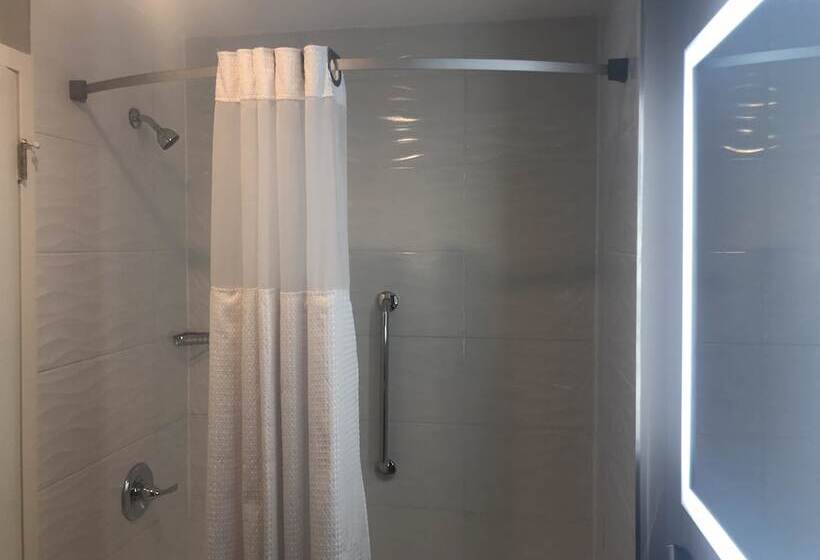 스위트, Best Western Fort Lee