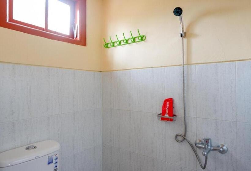 Номер Economy, Reddoorz Syariah Near Alun Alun Purwokerto